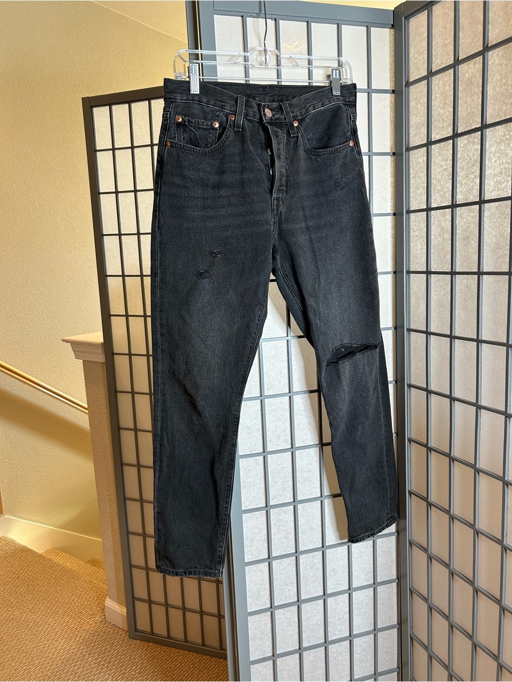 Women’s Levi’s Black Distressed 501 Skinny Jeans